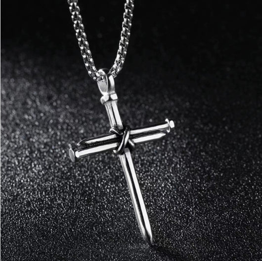 Collar con Dije de Cruz de Clavos para Hombre en Acero de Titanio - Image 11
