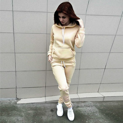 Conjunto Deportivo Mujer con Capucha y Manga Larga en Fleece - Image 12