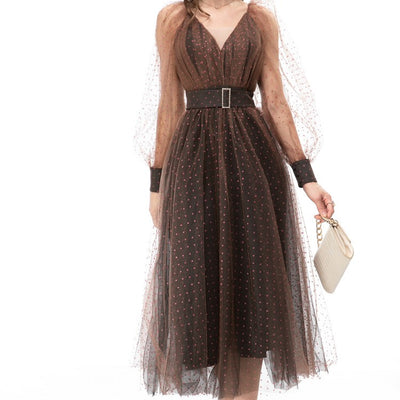 Vestido Ligero con Dobladillo de Gasa y Cintura Ajustada
