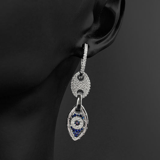 Aretes Asimétricos Dorados con Diseño de Cerdo - Image 2
