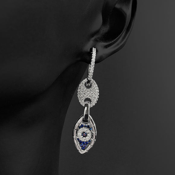 Aretes Asimétricos Dorados con Diseño de Cerdo