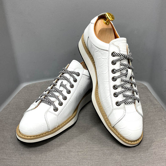 Zapatos Artesanales para Hombre con Patrón Grabado en Relieve - Image 8