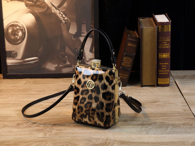 Bolso de Charol Brillante Convertible a Bandolera - Lujo Accesible - Image 21