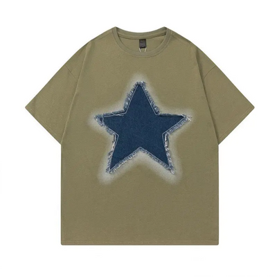 Camiseta Retro Americana con Parches de Estrellas - Unisex - Image 3