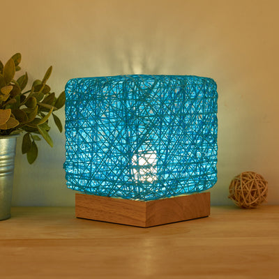 Lámpara de Mesa LED de Ratán Tejida a Mano con Carga USB - Image 11
