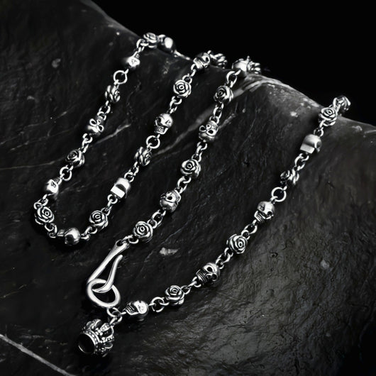 Collar de Plata Esterlina S925 Calavera Vintage Tailandesa con Rosa y Letra