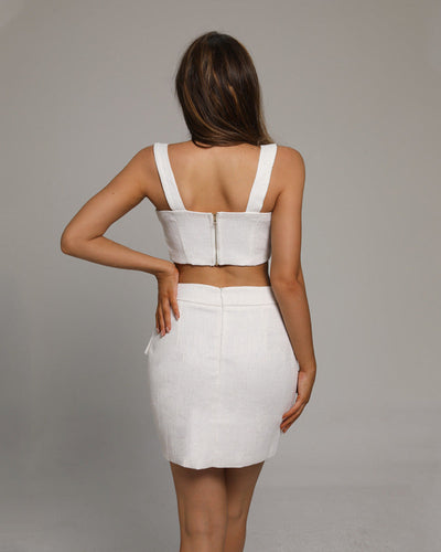 Vestido Chaleco Blanco Elegante con Tirantes - Conjunto de Oficina - Image 9