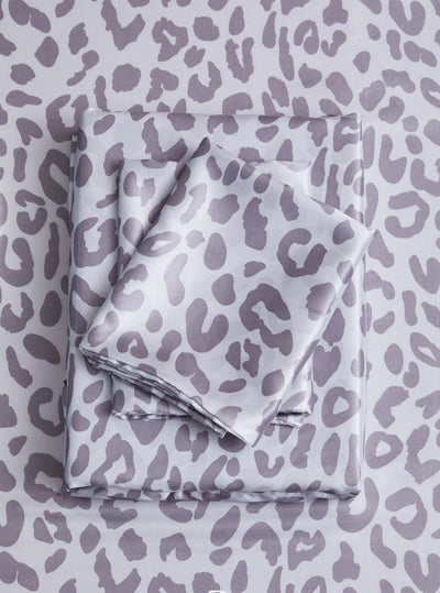 Juego de Sábanas Satinadas de Seda Artificial con Estampado Leopardo Plateado - 4 Piezas - Image 11