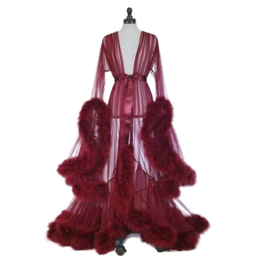 Camisón Sensual de Tul Transparente con Plumas y Cola Larga - Image 6