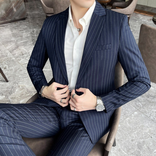 Traje Casual de Dos Piezas a Rayas para Hombre - Image 2