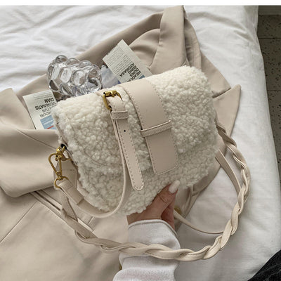 Bolsa Bandolera de Peluche Otoño Invierno - Diseño Minimalista - Image 5