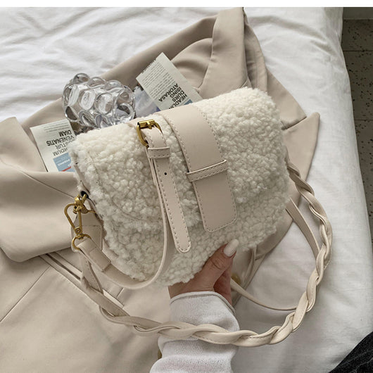 Bolsa Bandolera de Peluche Otoño Invierno - Diseño Minimalista - Image 5