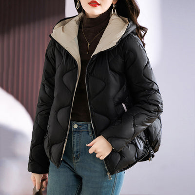 Abrigo Acolchado Estilo Occidental con Capucha para Mujer - Diseño Slim Fit - Image 4
