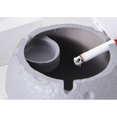 Cenicero Astronauta con Tapa - Diseño Creativo y Anti-humo - Image 11