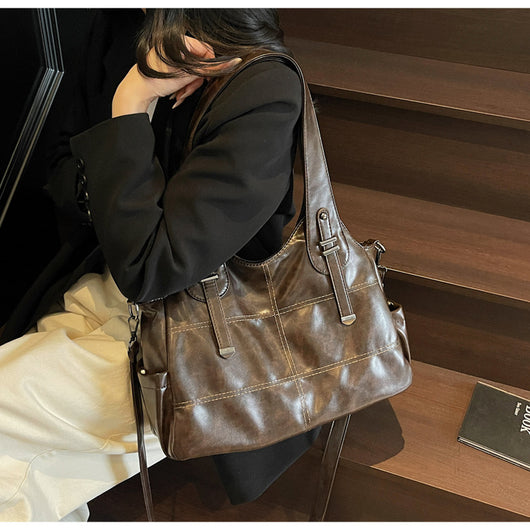 Bolso de Cuero Suave Grande con Bandolera Ajustable para Mujer - Image 14