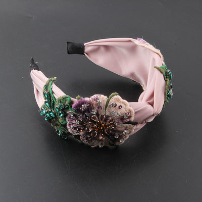 Diadema Ancha de Tela con Flores y Diamantes Incrustados - Image 5