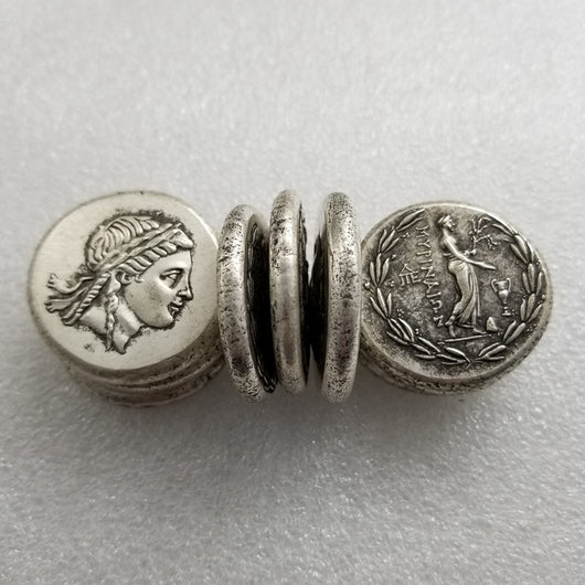 Moneda Griega Antigua Plateada - Dólar de Plata Envejecido Artesanal - Image 4