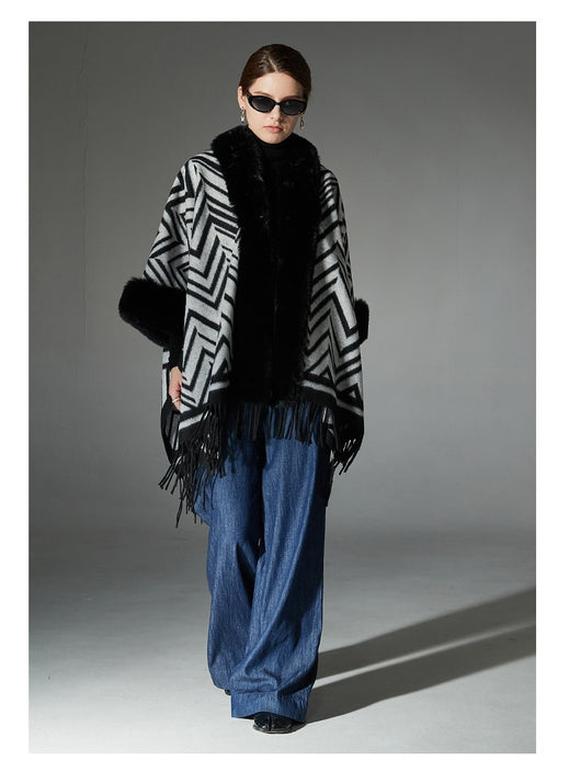 Chal Elegante con Cuello de Piel Jacquard Negro y Gris - Image 20