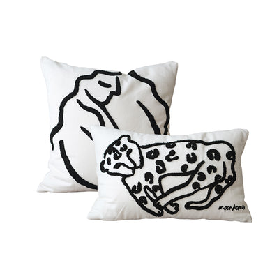 Funda de Almohada Nordic con Bordado de Líneas Blancas y Negras - Image 13
