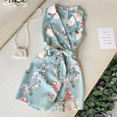 Jumpsuit Elegante sin Mangas con Cuello y Estampado Floral - Image 9