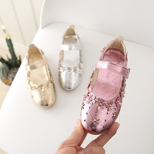 Zapatos Infantiles de Cuero con Flores Caladas - Suela Suave Princesa