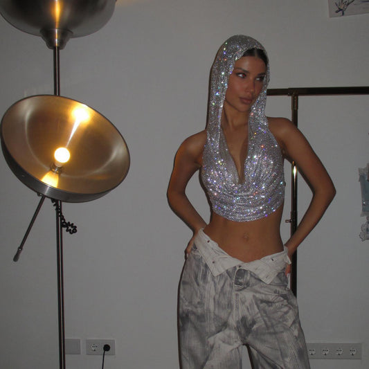 Chaleco Deportivo Brillante con Capucha y Lentejuelas Metálicas - Image 2