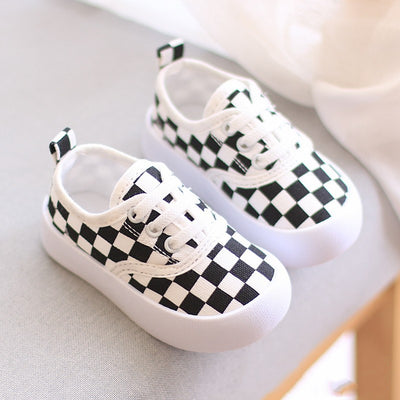 Zapatos de Lona Casuales para Niños - Cómodos y Versátiles - Image 9