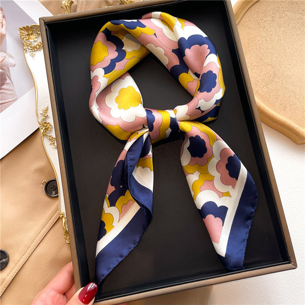 Pañuelo de Seda Artificial Cuadrado para Mujer con Degradado de Flores
