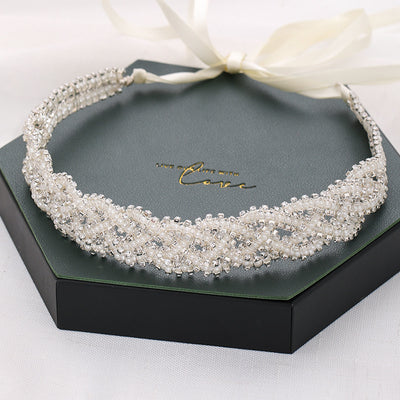 Diadema de Flores Retorcidas con Perlas de Arroz para Novia - Image 10