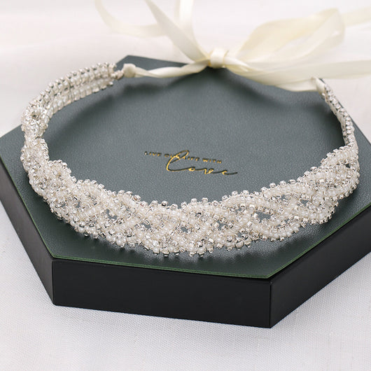 Diadema de Flores Retorcidas con Perlas de Arroz para Novia - Image 10