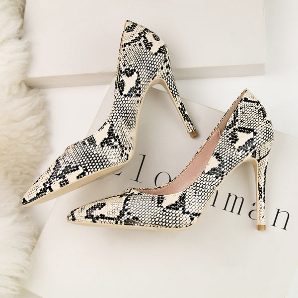 Tacones Altos Puntiagudos con Patrón Serpiente para Noche