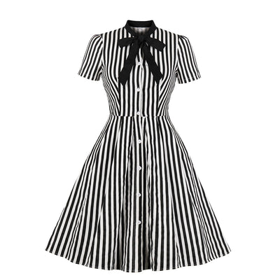 Vestido Vintage a Rayas con Botones - Image 10