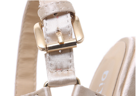 Sandalias Cuña con Remaches - Estilo y Elegancia para Mujer - Image 8