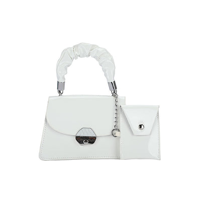 Bolso Bandolera de Cuero Charol Brillante - Diseño Minimalista y Elegante - Image 6