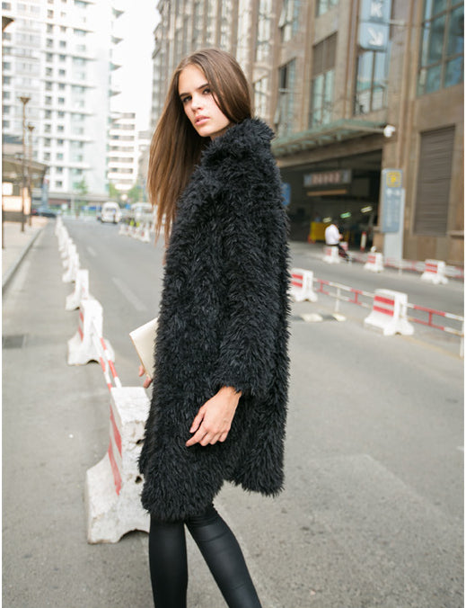 Abrigo Largo de Lana de Cordero para Mujer Otoño Invierno con Detalles de Piel Sintética - Image 3