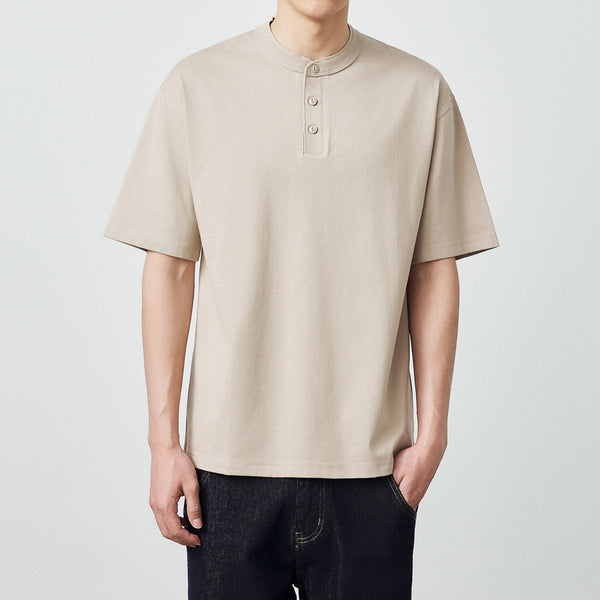 Camiseta Básica de Cuello Alto Manga Corta