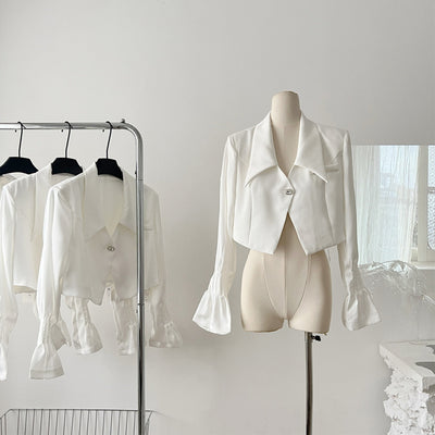 Blusa Blanca de Satén con Mangas Acampanadas para Mujer - Image 14