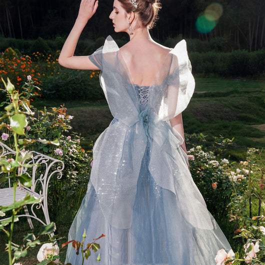 Vestido de Lujo Minimalista para Compromisos y Banquetes - Image 3