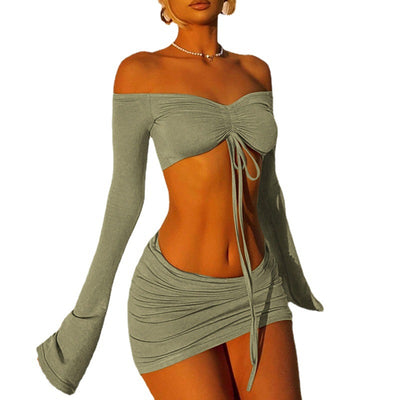 Conjunto Elegante de Blusa con Cordón y Falda de Encaje - Image 4
