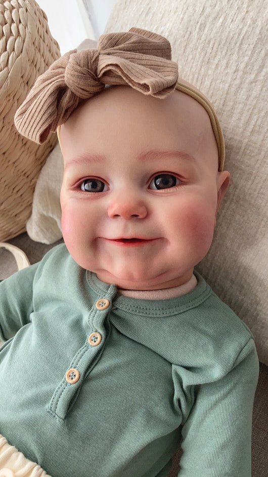 Muñeca Bebé Realista con Accesorios de Simulación - Image 4