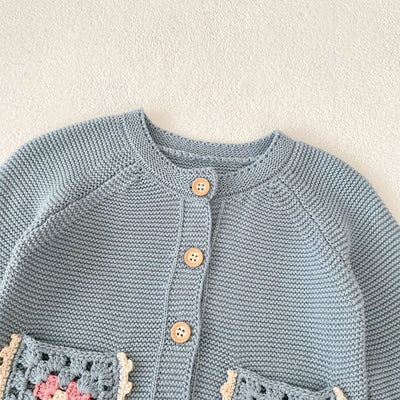 Cardigan Tejido a Mano para Niños con Cuello Redondo y Bolsillos Calados - Image 18