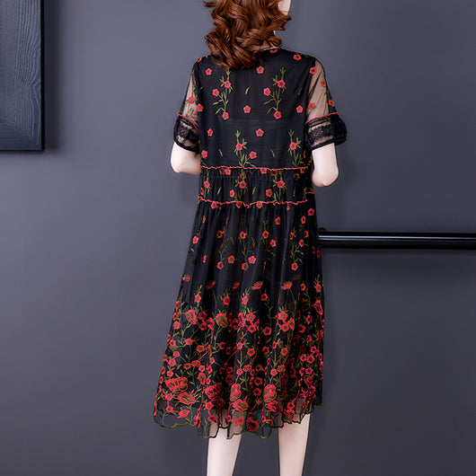 Vestido Elegante Dama Ancho con Bordado en Tul y Flores - Image 4