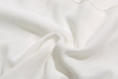 Blusa Blanca con Pliegues y Detalle Pit Strip - Image 2