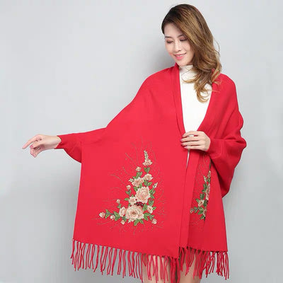 Chal de Invierno para Mujer con Mangas y Bordados Versátil - Image 8
