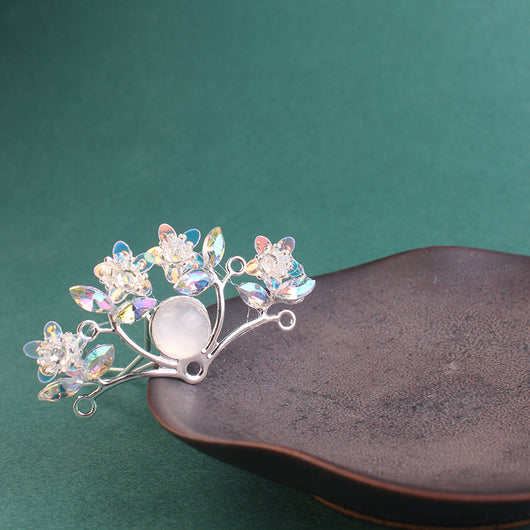 Broche Lateral Flor de Pino Antiguo con Mariposa y Tul - Accesorio para Cabello Elegante - Image 6