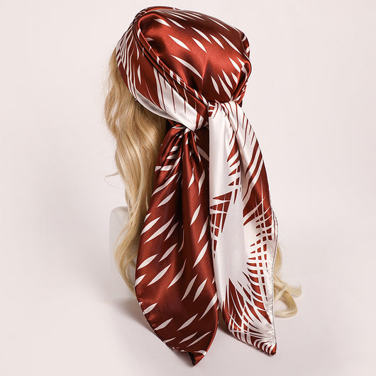 Pañuelo de Seda Estilo Nórdico - Diseño de Influencers - Image 4