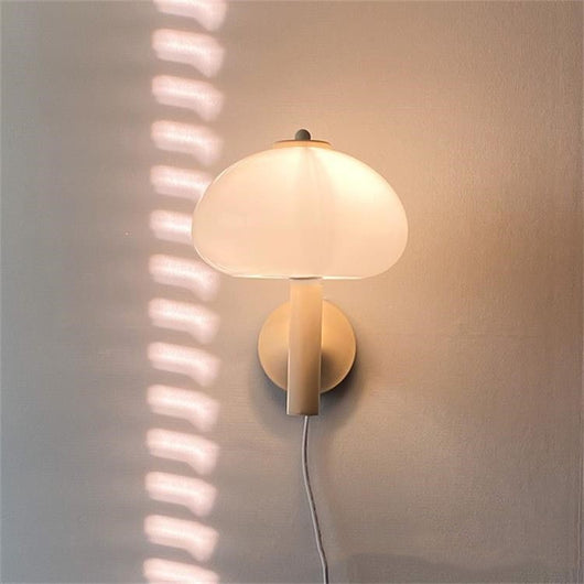 Lámpara de Pared Bauhaus Minimalista con Pantalla de Vidrio Lechoso - Image 9