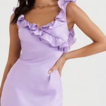 Vestido Satinado Entallado con Volantes y Detalles de Costura - Image 5