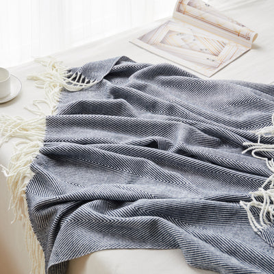 Manta Tejida Jacquard con Patrón de Onda y Flecos Espiga - Image 11
