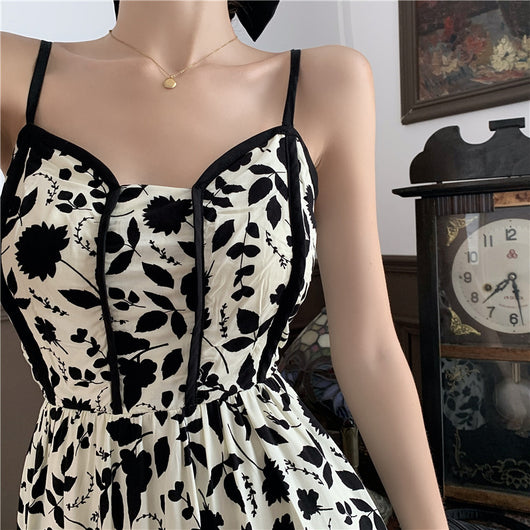 Falda Larga Estilo Hepburn con Estampado Floral y Detalle Cruzado - Image 8